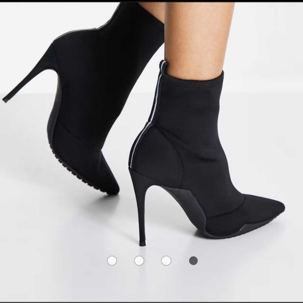 ALDO Cadorehan heeled sock boot in black Size 6